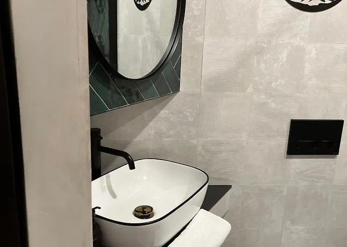 Zabrska Loft House Xviii アパート カトヴィツェ